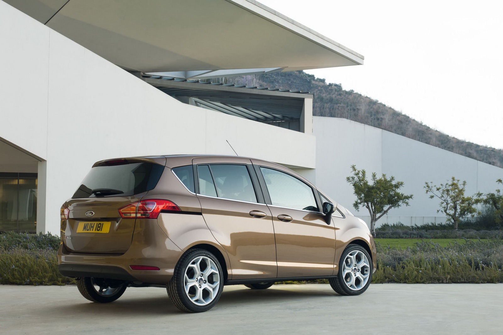 Ford B-MAX Technical Specifications And Fuel Economy